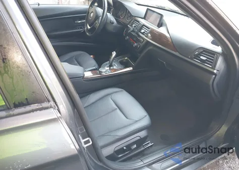 2015 BMW 328I xDrive z USA, uszkodzony, nr VIN WBA3B5G50FNS15859